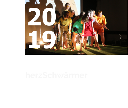 20 19    herzSchwärmer  Uns ist es gelungen eines Freundes Freund zu sein! Hurra! Dabei sein ist alles! The Show must go on! Wenn es sein muss bis zur totalen Selbstaufgabe. Um von allen begehrt zu werden braucht es schon ein bisschen mehr Kreativität …